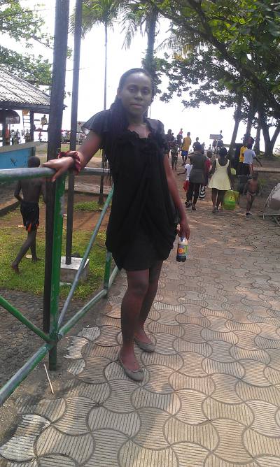 Laurentine 33 ans Yaounde7 Cameroun