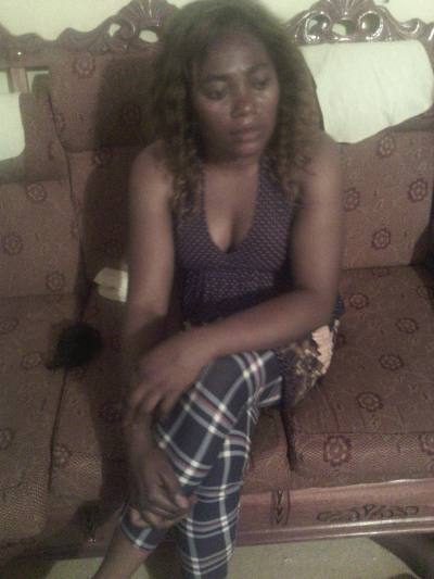 Victorine 36 years Yaounde Cameroon