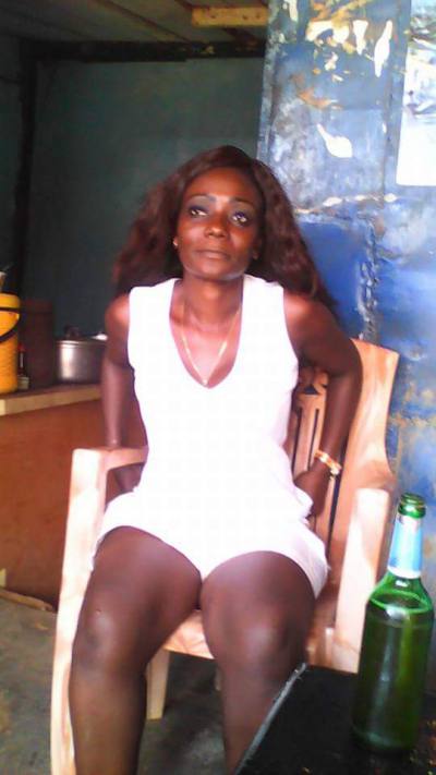 Martha 47 ans Pouma Cameroun