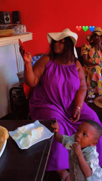 Mireille 39 Jahre Yaoundé Cameroun