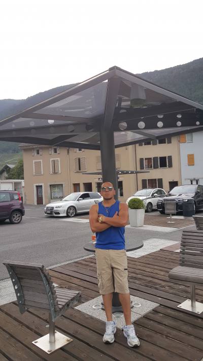 Diego 42 ans Martigny Suisse