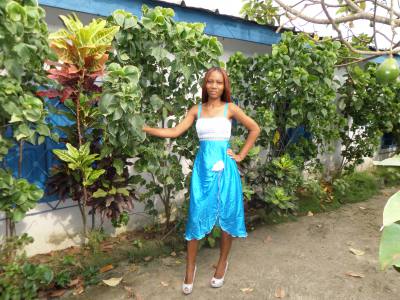 Sandrine 32 Jahre Cocody Elfenbeinküste