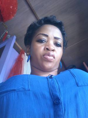 Diane 37 Jahre Douala Kamerun