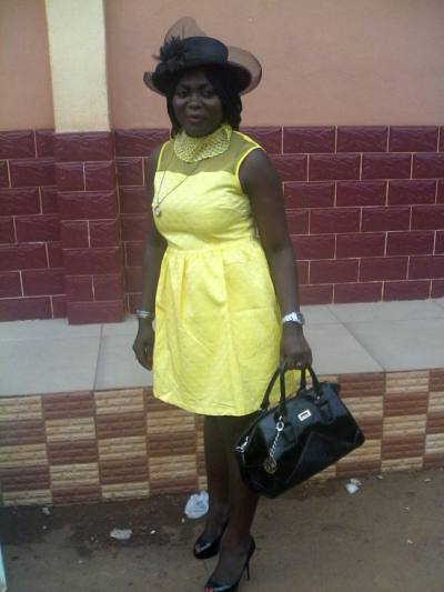 Francine 42 years Yaoundé  Cameroon