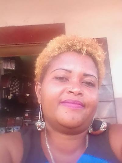 Lucie 36 Jahre Antsiranana Madagaskar
