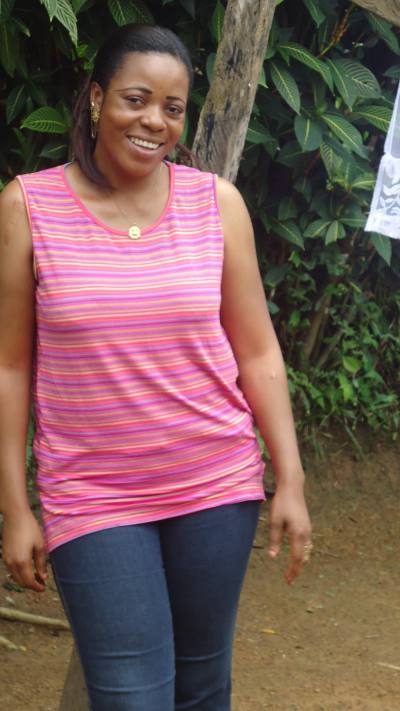 Minna 44 ans Ebolowa Cameroun