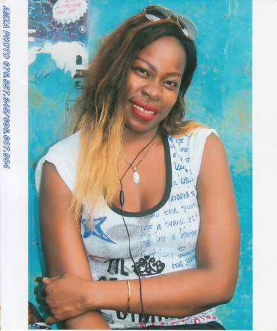 Nathalie 37 ans Douala Cameroun