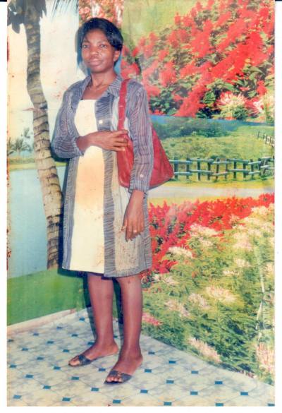 Marie 60 ans Yaoundé Cameroun