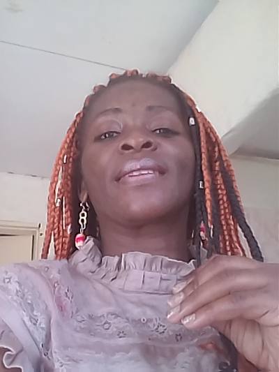 Flore 47 ans Libreville Gabon