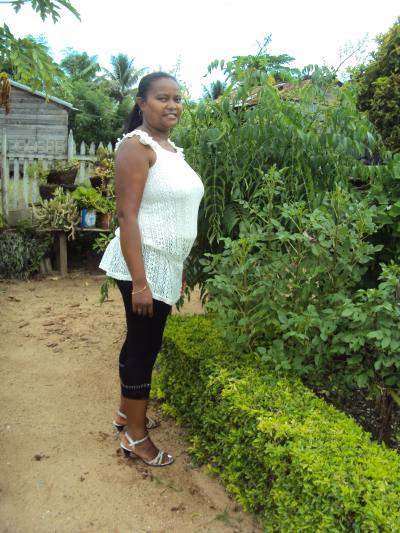 Nathacha 49 ans Antalaha Madagascar