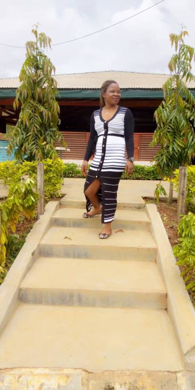 Sara 37 ans Yaoundé  Cameroun