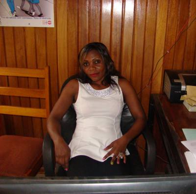 Annie celine 35 years Yaoundé Cameroon