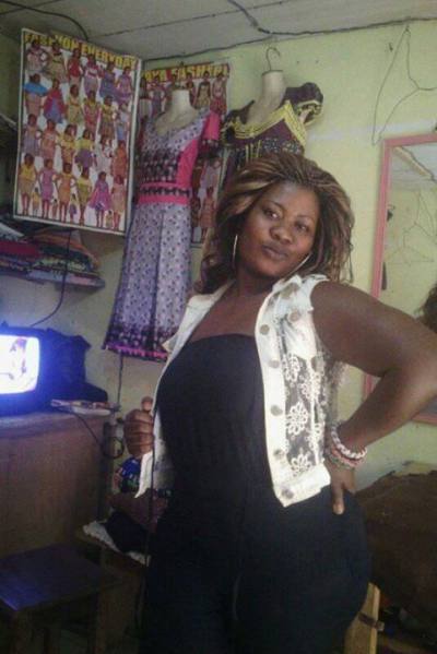 Florence 37 ans Yaoundé Cameroun