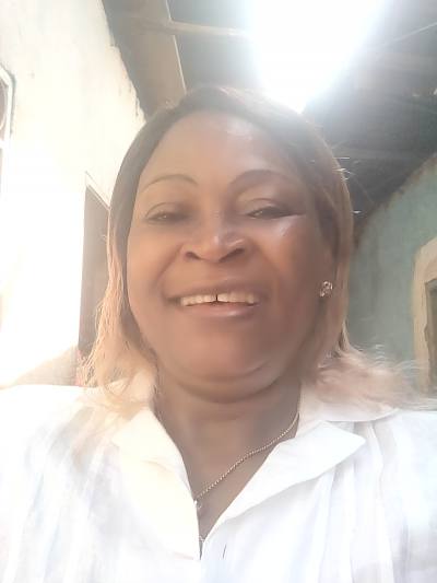 Eliane 55 ans Yaoundé Cameroun