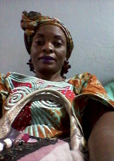Marie 48 Jahre Yaounde Kamerun