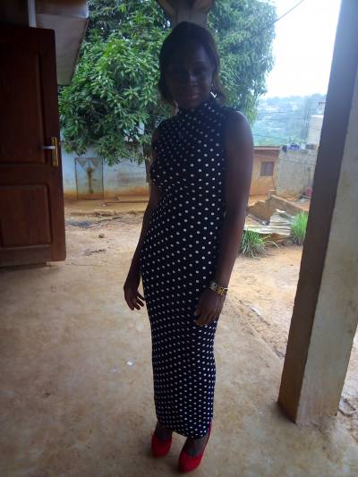 Rosie 42 ans Yaounde Cameroun