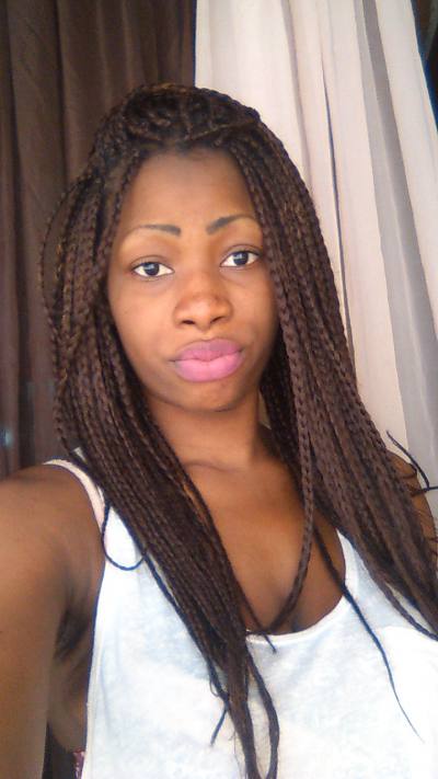Emma 28 years Yaoundé Cameroon
