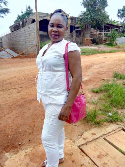 Emilienne 38 years Yaoundé Cameroon