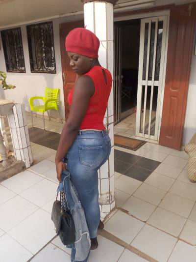 Joelle 32 years Yaoundé Cameroon