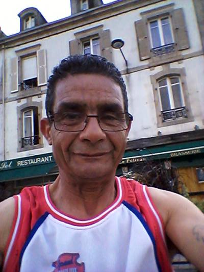 Abdessattar 61 ans Quimper France