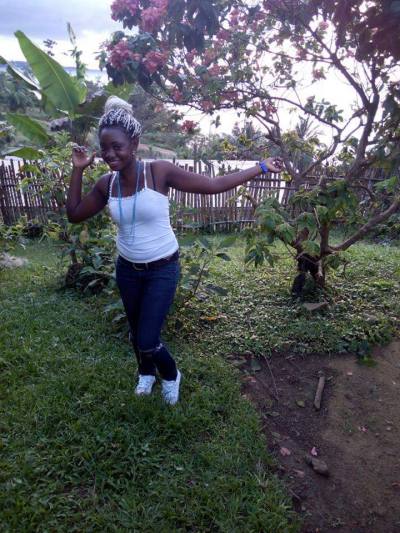 Marie 33 ans Camerounaise Cameroun