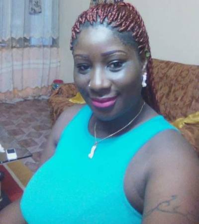 Carla 35 Jahre Wouri Kamerun