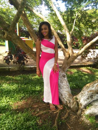 Gaelle 29 ans Yaoundé Cameroun