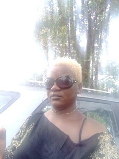 Christina 38 Jahre Douala  Kamerun