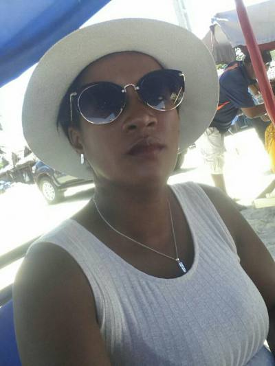 Brandie 41 ans Toamasina  Madagascar
