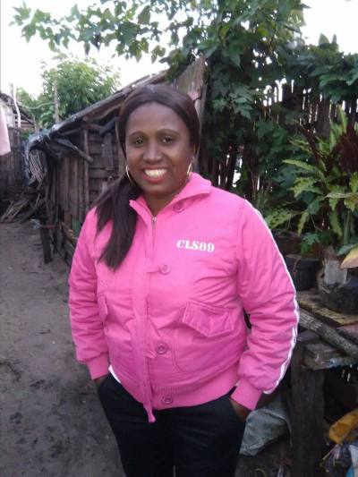Paulette 43 years Toamasina  Madagascar