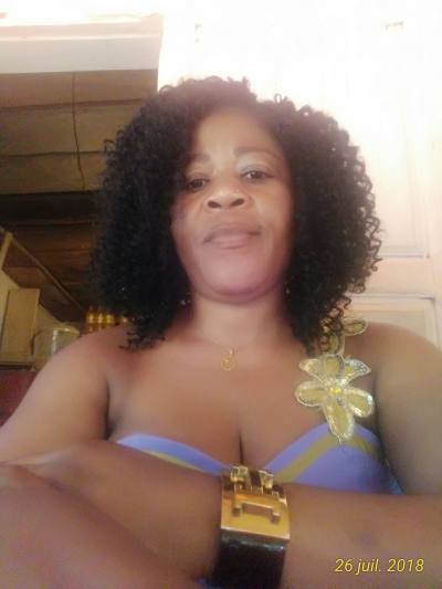 Madeleine 46 Jahre Yaoundé Kamerun