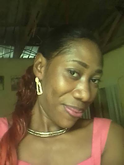 CINDY 33 ans Douala Cameroun