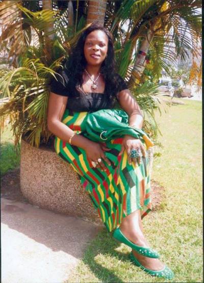 Sylvie 48 Jahre Yaounde Kamerun