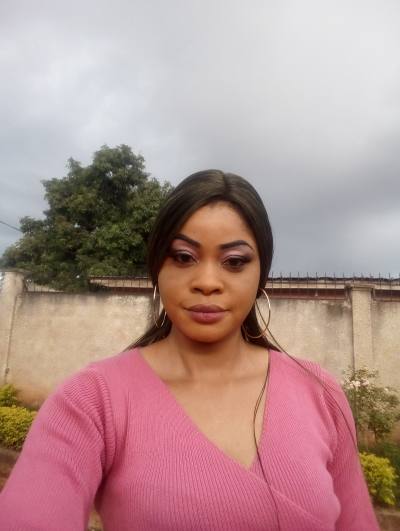 Justine 33 ans Yaounde Cameroun