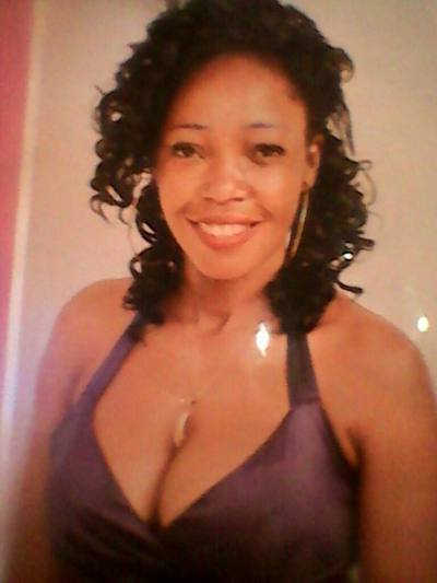 Sophie 37 Jahre Yaounde Kamerun
