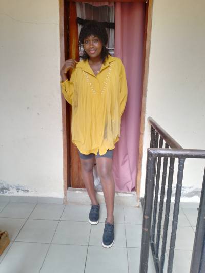 Natacha 30 years Yaoundé Cameroon