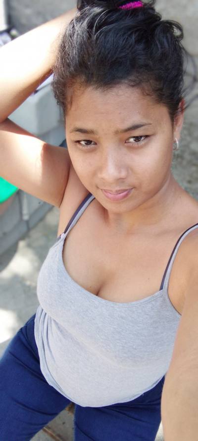 Alice 31 ans Toamasina Madagascar