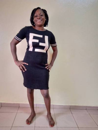 Estelle 38 ans Mfoundi Cameroun