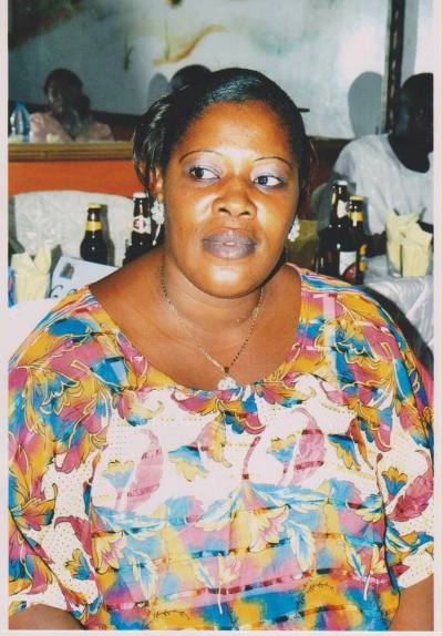 Lydie 41 Jahre Yaoundé Kamerun