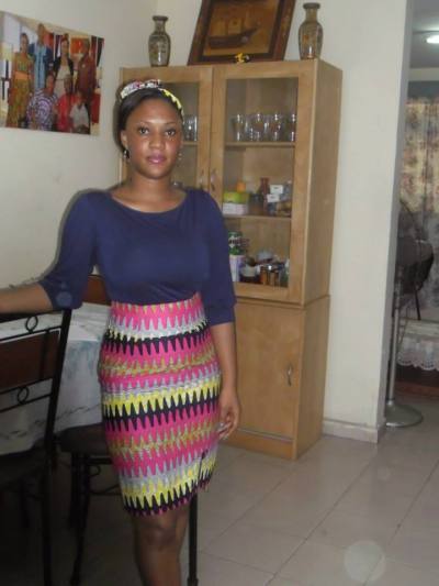 Mambo anne esther 30 Jahre Abidjan Elfenbeinküste