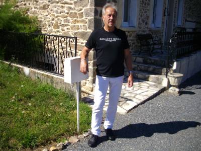 Francis 67 ans Rodez France