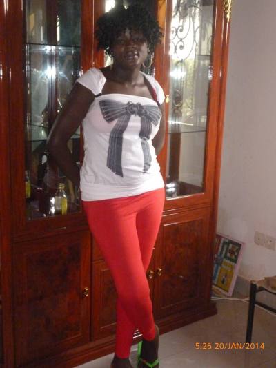 Clemence 37 ans Yaoundé Cameroun
