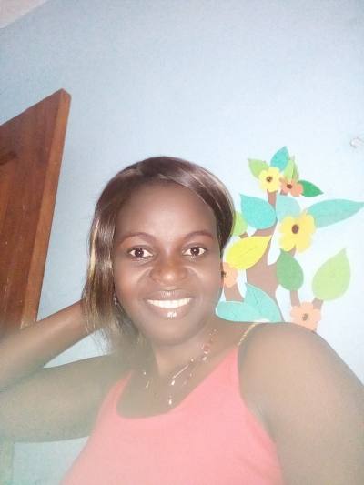 Nathalie 35 ans Yaounde Cameroun