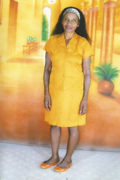 Angeline 64 years Toamasina Madagascar