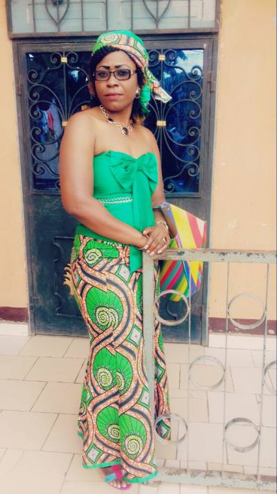 Alice 51 ans Yaoundé Cameroun