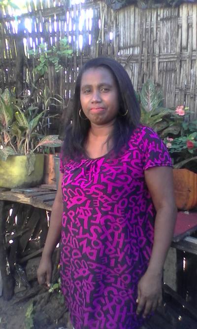 Loticia 43 Jahre Toamasina Madagaskar