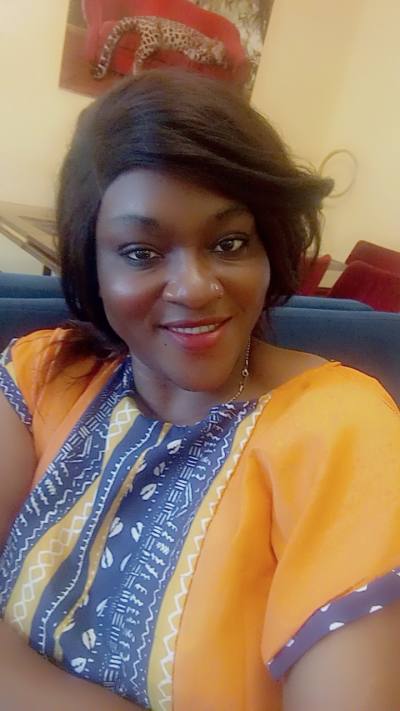Lady 36 ans Douala Cameroun