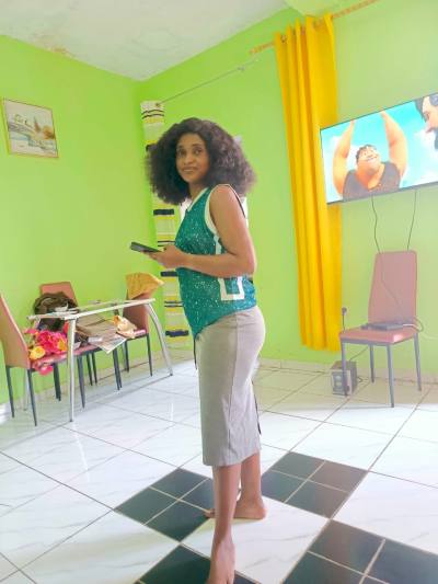 Christelle 32 years Yaoundé  Cameroon