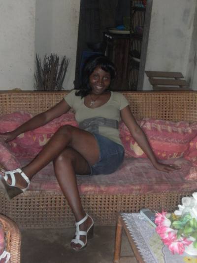 Rachel 41 Jahre Yaoundé Kamerun