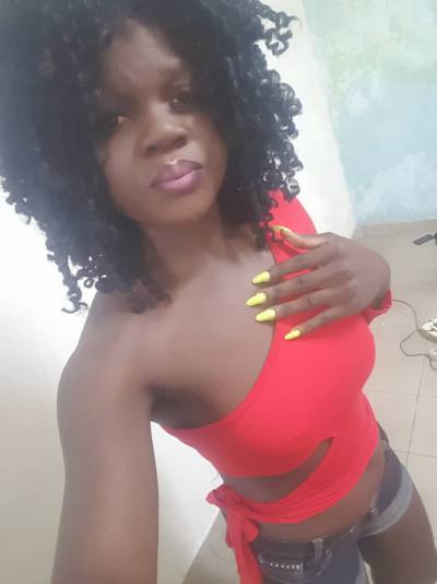 Rose 27 ans Douala Cameroun
